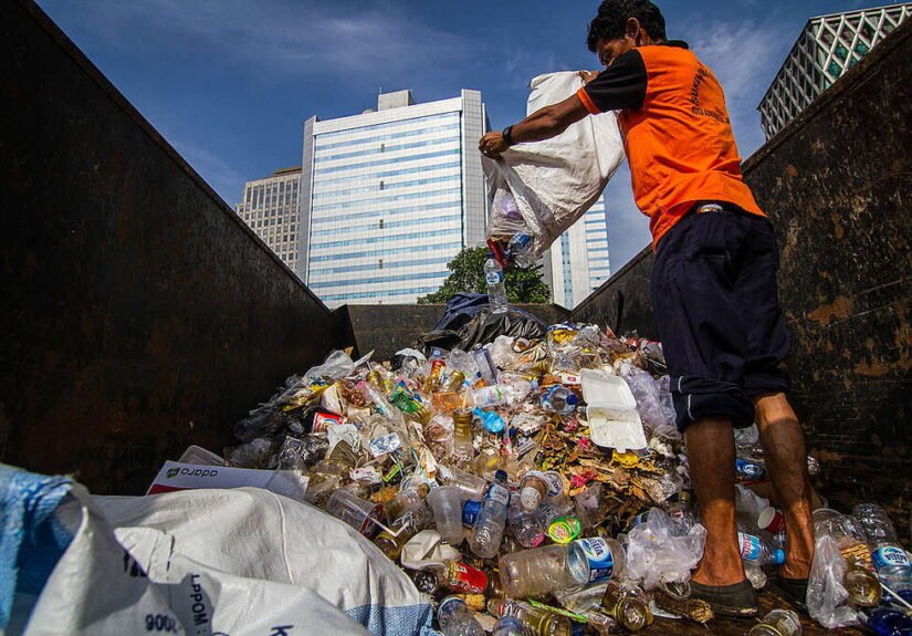 7c9178c2-basura-1024x683