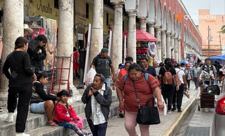 Merida-gente-centro
